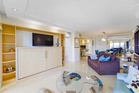 Copropriété à louer à Hallandale Beach, Floride: 1 chambre, 80.82 m2 № 2089455 - photo 22
