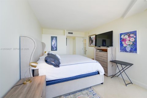 Copropriété à louer à Hallandale Beach, Floride: 1 chambre, 80.82 m2 № 2089455 - photo 8
