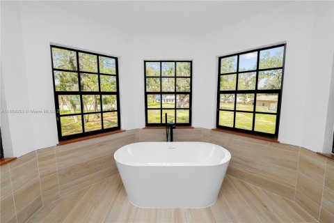 Casa en venta en Plant City, Florida, 4 dormitorios № 1749817 - foto 19
