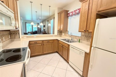Villa ou maison à vendre à Kissimmee, Floride: 2 chambres, 142.98 m2 № 2203125 - photo 10