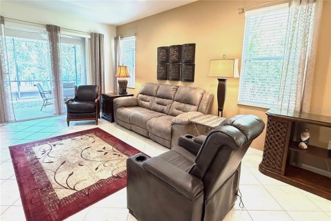 Villa ou maison à vendre à Kissimmee, Floride: 2 chambres, 142.98 m2 № 2203125 - photo 6