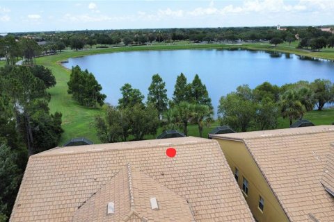 Villa ou maison à vendre à Kissimmee, Floride: 2 chambres, 142.98 m2 № 2203125 - photo 4