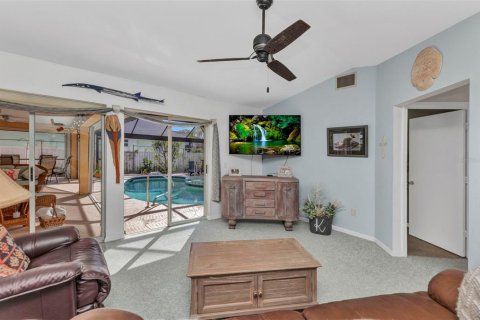 Villa ou maison à vendre à Port Charlotte, Floride: 3 chambres, 171.96 m2 № 1725259 - photo 15