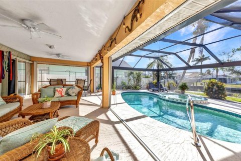 Villa ou maison à vendre à Port Charlotte, Floride: 3 chambres, 171.96 m2 № 1725259 - photo 27