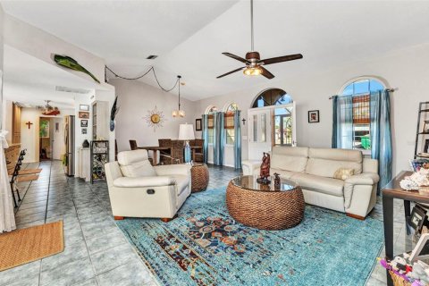 Villa ou maison à vendre à Port Charlotte, Floride: 3 chambres, 171.96 m2 № 1725259 - photo 9