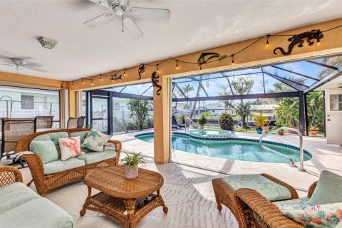 Villa ou maison à vendre à Port Charlotte, Floride: 3 chambres, 171.96 m2 № 1725259 - photo 29