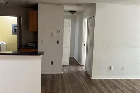 Condo in Orlando, Florida, 3 bedrooms  № 1759970 - photo 8