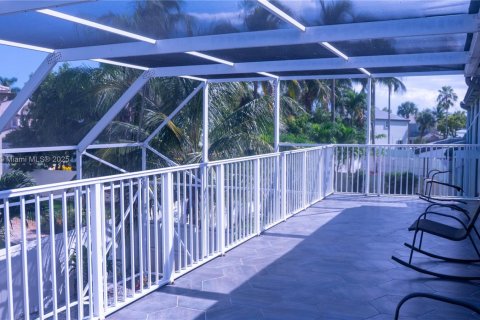 House in Miramar, Florida 5 bedrooms, 362.41 sq.m. № 1894265 - photo 18