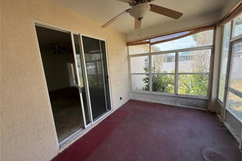 House in Lakeland, Florida 3 bedrooms, 172.43 sq.m. № 2204196 - photo 21