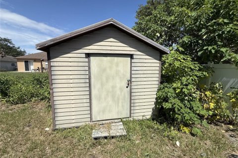 House in Lakeland, Florida 3 bedrooms, 172.43 sq.m. № 2204196 - photo 24