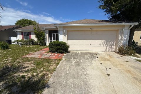 House in Lakeland, Florida 3 bedrooms, 172.43 sq.m. № 2204196