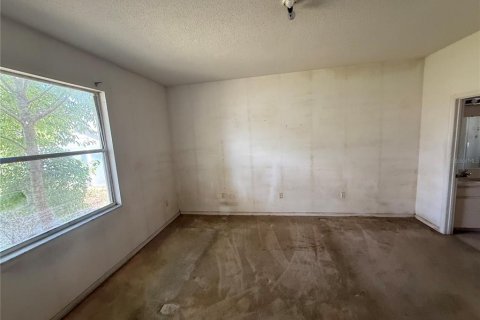 House in Lakeland, Florida 3 bedrooms, 172.43 sq.m. № 2204196 - photo 17