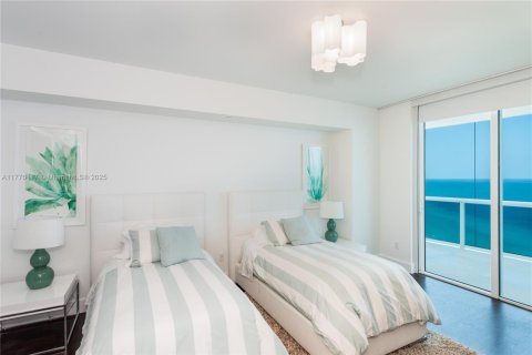 Copropriété à louer à Hollywood, Floride: 3 chambres, 284.47 m2 № 1698450 - photo 27