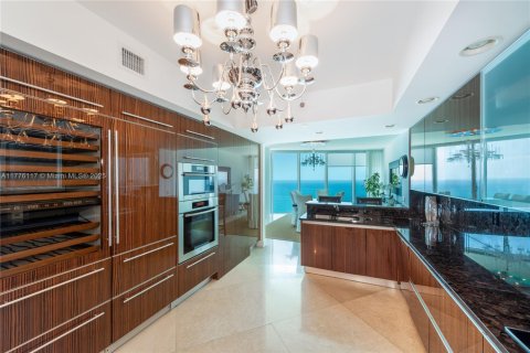 Copropriété à louer à Hollywood, Floride: 3 chambres, 284.47 m2 № 1698450 - photo 16