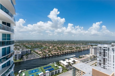 Copropriété à louer à Hollywood, Floride: 3 chambres, 284.47 m2 № 1698450 - photo 7