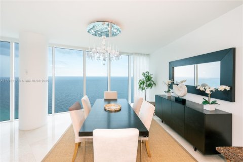 Copropriété à louer à Hollywood, Floride: 3 chambres, 284.47 m2 № 1698450 - photo 14