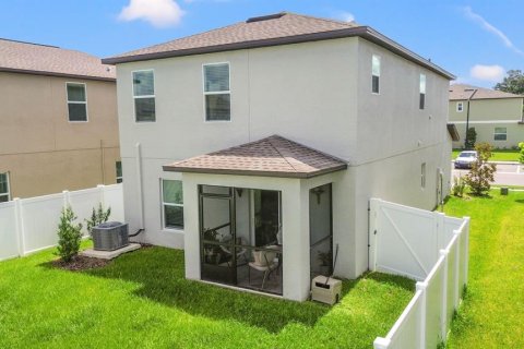 Villa ou maison à vendre à Zephyrhills, Floride: 4 chambres, 163.88 m2 № 1875935 - photo 6