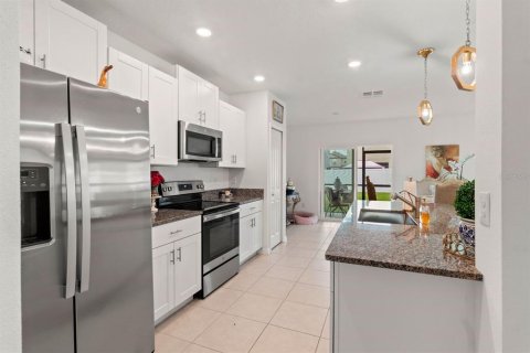 Villa ou maison à vendre à Zephyrhills, Floride: 4 chambres, 163.88 m2 № 1875935 - photo 14