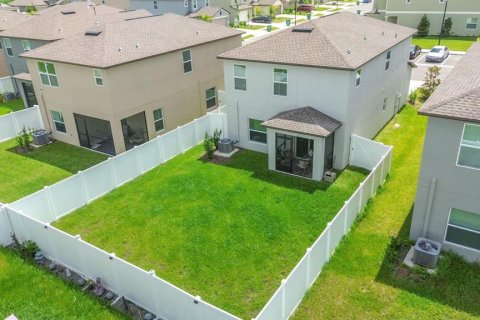 Villa ou maison à vendre à Zephyrhills, Floride: 4 chambres, 163.88 m2 № 1875935 - photo 7