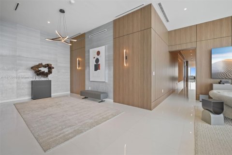 Copropriété à vendre à Miami, Floride: 5 chambres, 841.97 m2 № 1928876 - photo 15