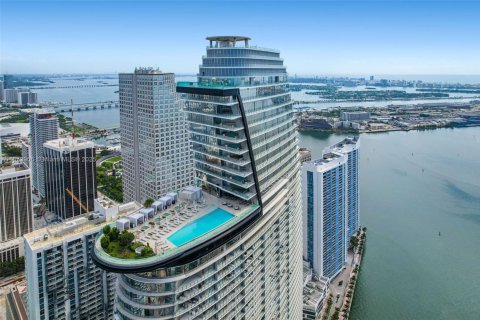 Copropriété à vendre à Miami, Floride: 5 chambres, 841.97 m2 № 1928876 - photo 2