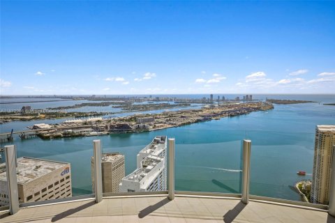Copropriété à vendre à Miami, Floride: 5 chambres, 841.97 m2 № 1928876 - photo 27