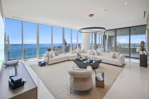 Copropriété à vendre à Miami, Floride: 5 chambres, 841.97 m2 № 1928876 - photo 12