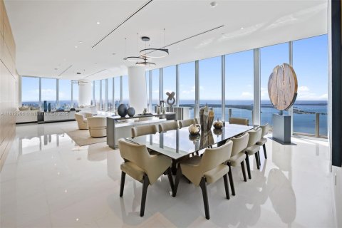 Copropriété à vendre à Miami, Floride: 5 chambres, 841.97 m2 № 1928876 - photo 21