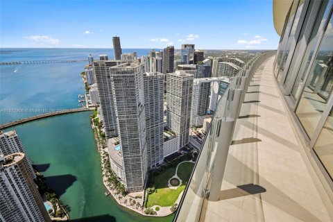 Copropriété à vendre à Miami, Floride: 5 chambres, 841.97 m2 № 1928876 - photo 28
