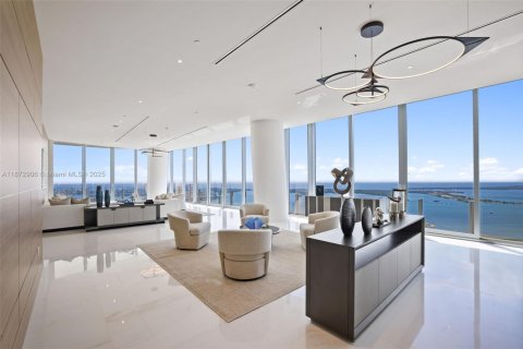 Copropriété à vendre à Miami, Floride: 5 chambres, 841.97 m2 № 1928876 - photo 23