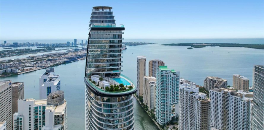 Condo à Miami, Floride, 5 chambres № 1928876