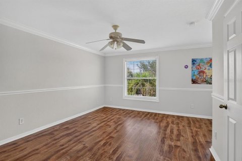 Villa ou maison à vendre à Lehigh Acres, Floride: 5 chambres, 302.49 m2 № 2330099 - photo 25