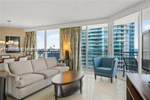 Copropriété à vendre à Sunny Isles Beach, Floride: 3 chambres, 172.8 m2 № 2014895 - photo 4