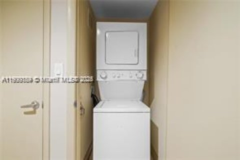 Copropriété à vendre à Sunny Isles Beach, Floride: 3 chambres, 172.8 m2 № 2014895 - photo 25