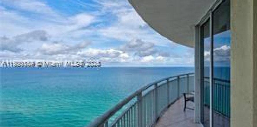 Condo à Sunny Isles Beach, Floride, 3 chambres  № 2014895