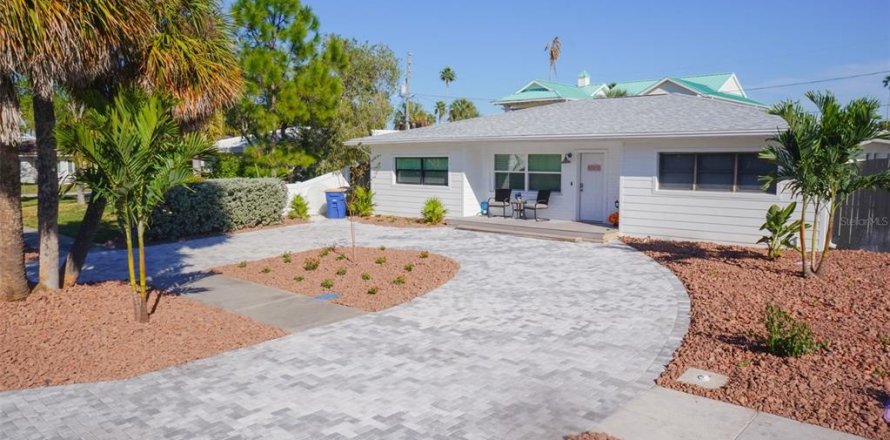 Villa ou maison à Clearwater, Floride 3 chambres, 191.01 m2 № 2096950