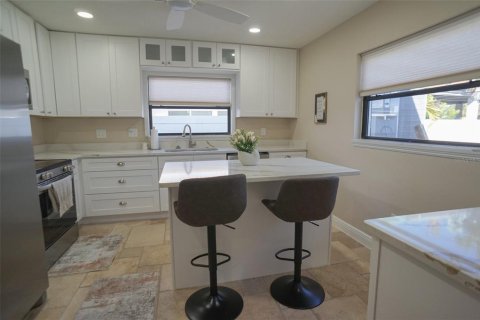 Villa ou maison à louer à Clearwater, Floride: 3 chambres, 191.01 m2 № 2096950 - photo 28