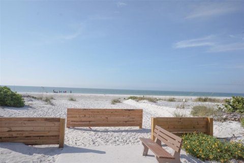 Villa ou maison à louer à Clearwater, Floride: 3 chambres, 191.01 m2 № 2096950 - photo 3
