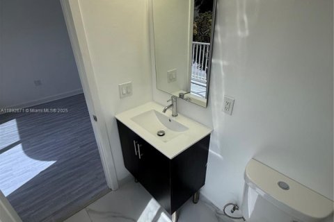 Снять в аренду таунхаус в Хомстед, Флорида 4 спальни, 133.22м2, № 1945446 - фото 21