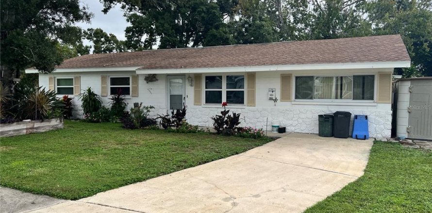 Villa ou maison à Pinellas Park, Floride 3 chambres, 127.09 m2 № 1912596
