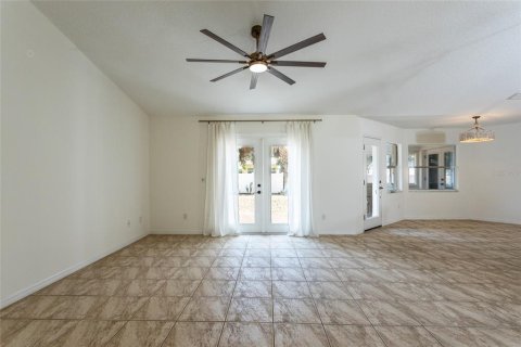 House in Ormond Beach, Florida 3 bedrooms, 183.95 sq.m. № 1758037 - photo 15