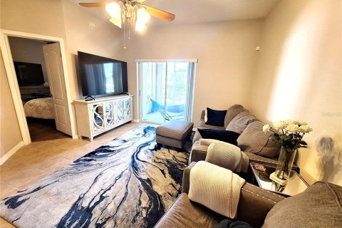Condo in Altamonte Springs, Florida, 3 bedrooms  № 1914057 - photo 4