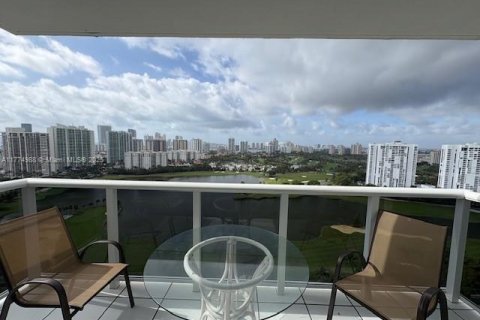 Condo in Aventura, Florida, 2 bedrooms  № 1998401 - photo 8