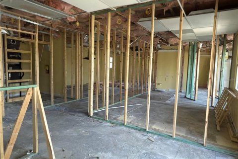 Commercial property in North Port, Florida 256.13 sq.m. № 2214300 - photo 7