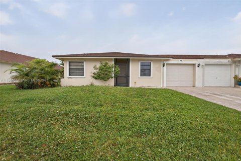 Casa en venta en West Palm Beach, Florida, 3 dormitorios, 159.98 m2 № 1826105 - foto 2