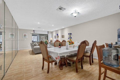 Casa en venta en West Palm Beach, Florida, 3 dormitorios, 159.98 m2 № 1826105 - foto 4