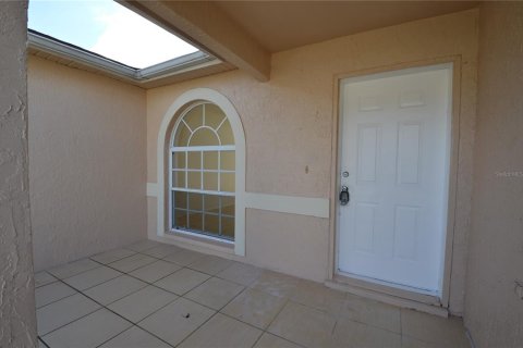 House in Kissimmee, Florida 3 bedrooms, 125.05 sq.m. № 2096995 - photo 3