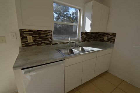 House in Kissimmee, Florida 3 bedrooms, 125.05 sq.m. № 2096995 - photo 5
