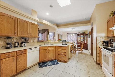 House in Ocala, Florida 4 bedrooms, 226.31 sq.m. № 1554267 - photo 23