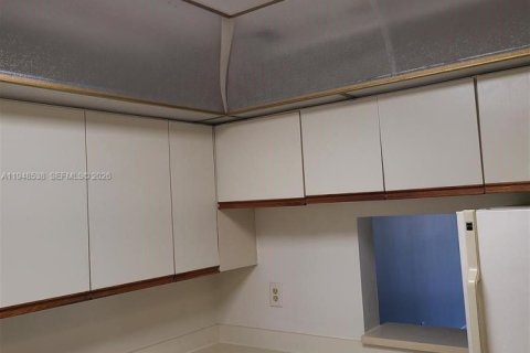 Снять в аренду кондоминиум в Тамарак, Флорида 1 спальня, 69.68м2, № 2004248 - фото 6